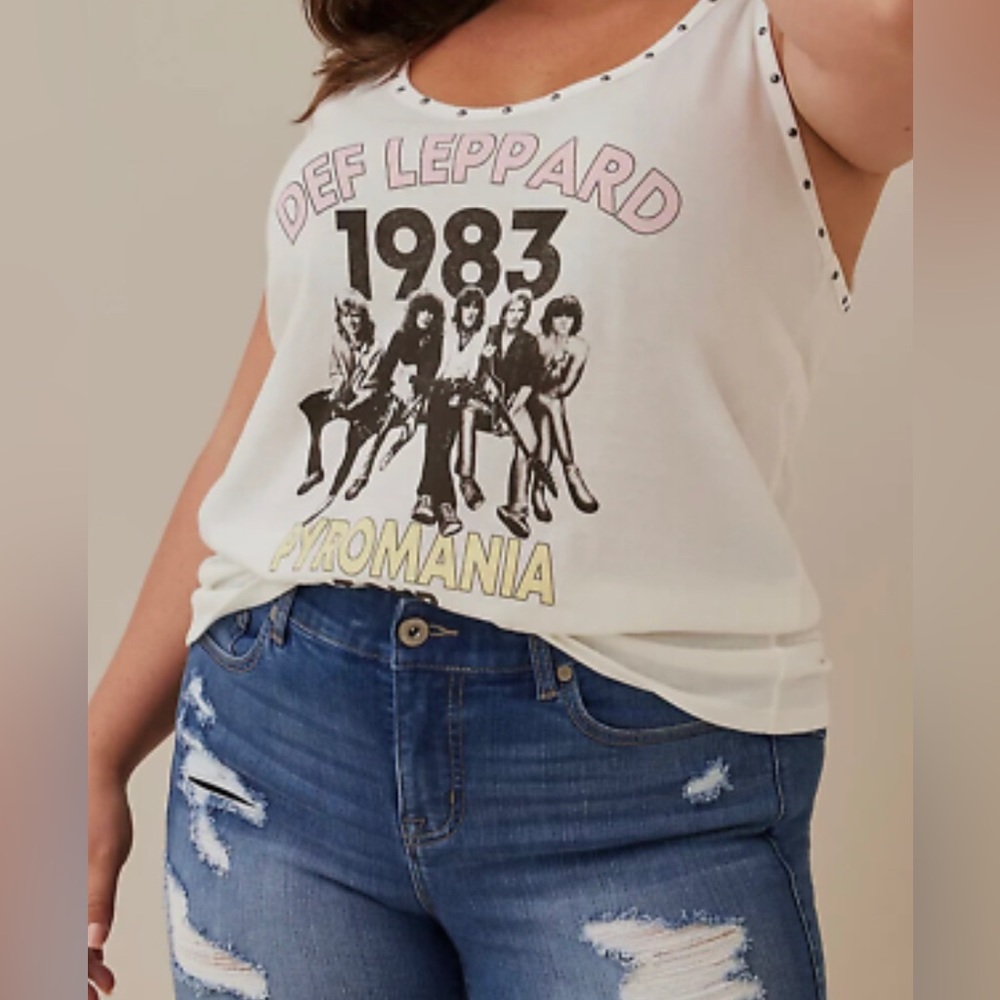 Torrid vinyl icons Def Leopard Classic Fit Studded Tank size 1 (14/16)